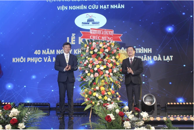 The Dalat Nuclear Research Institute has been honoured with many noble awards and titles by the Party and the State in recognition of its great efforts and achievements over the past time. (Photo: Ministry of Science and Technology) nuclear3.PNG