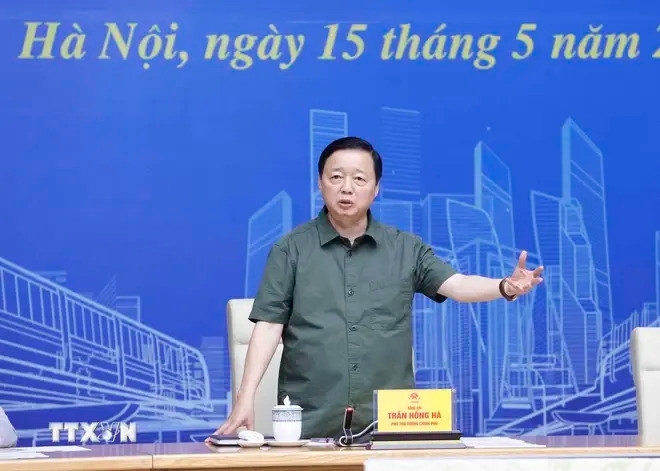 Deputy PM Tran Hong Ha speaks at the meeting (Photo: VNA) deputy-pm.jpg
