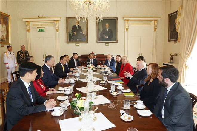 At the talks between the Vietnamese and Irish leaders. (Photo: VNA) talks.jpeg