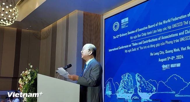 Nguyen Xuan Thang, President of the Vietnam Federation of UNESCO Associations (VFUA) and member of the World Federation of UNESCO Clubs, Centres, and Associations (WFUCA), speaks at the conference (Photo: Minh Thu/Vietnam+) unesco 2.JPG