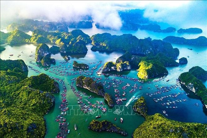Cat Ba island from above (Photo: VNA) cat ba.jpg