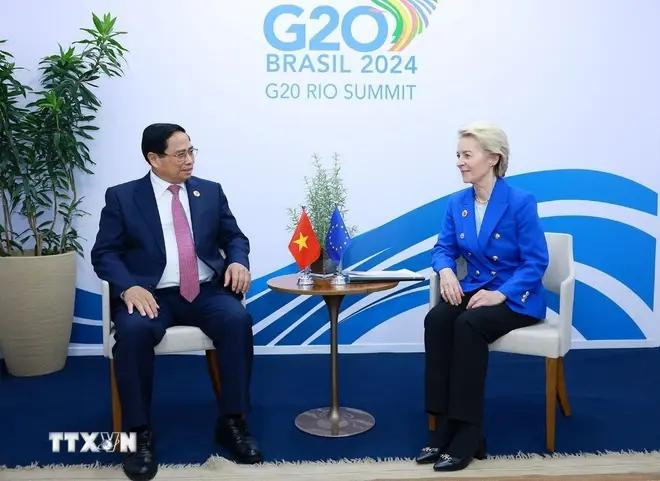 PM Pham Minh Chinh (L) meets with President of the European Commission Ursula von der Leyen. (Photo: VNA) EC.webp