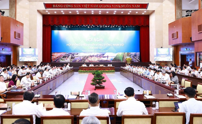 The fourth meeting of the Coordinating Council for the Southeastern Region takes place in Ho Chi Minh City on August 10. (Photo: VNA) coordinating-council-for-the-southeastern-region.jpg