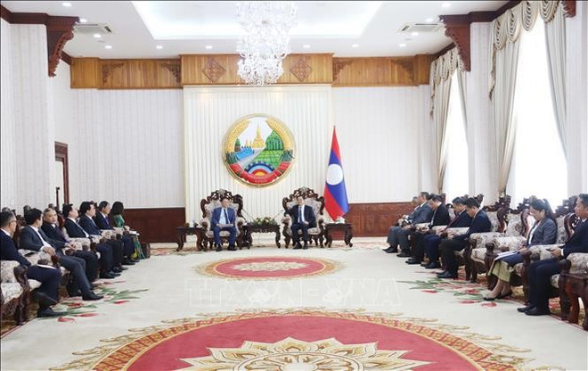 At the recpetion (Photo: VNA) Lao PM.jpg