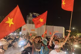 Fans flood streets as Vietnam win U23 ASEAN Championship