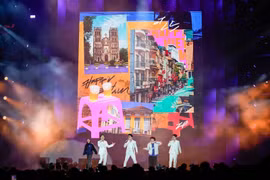 Music gala showcases a happy Vietnam to the world