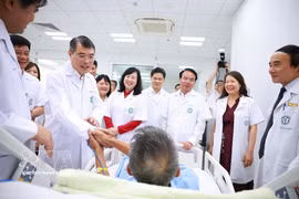 PM attends opening of Viet Duc Friendship Hospital's Ninh Binh branch