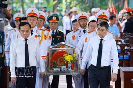 Prime Minister attends ceremony for search and recovery of martyrs’ remains at Le Thi Rieng Park