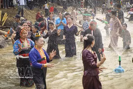 Vibrant cultural spirit at Lao Water Splashing Festival in Dien Bien