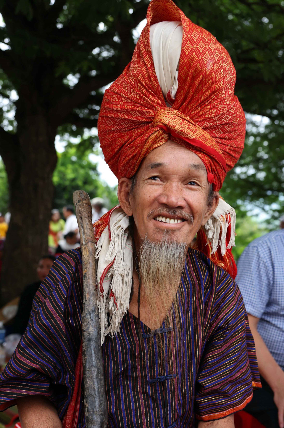 For the Cham community, cultural and spiritual values live on through the continued use of traditional clothing, especially during important ceremonies and festivals. Photo: VNA