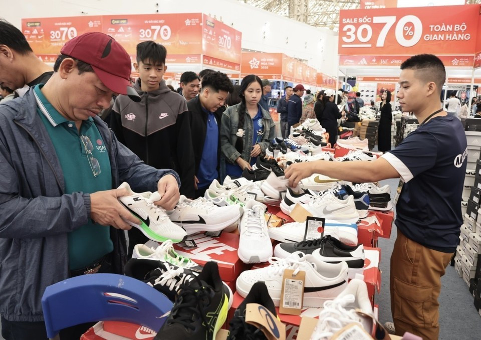 The fair is taking place from October 26 to November 4 at the Vietnam Exposition Centre (Photo: VNA)