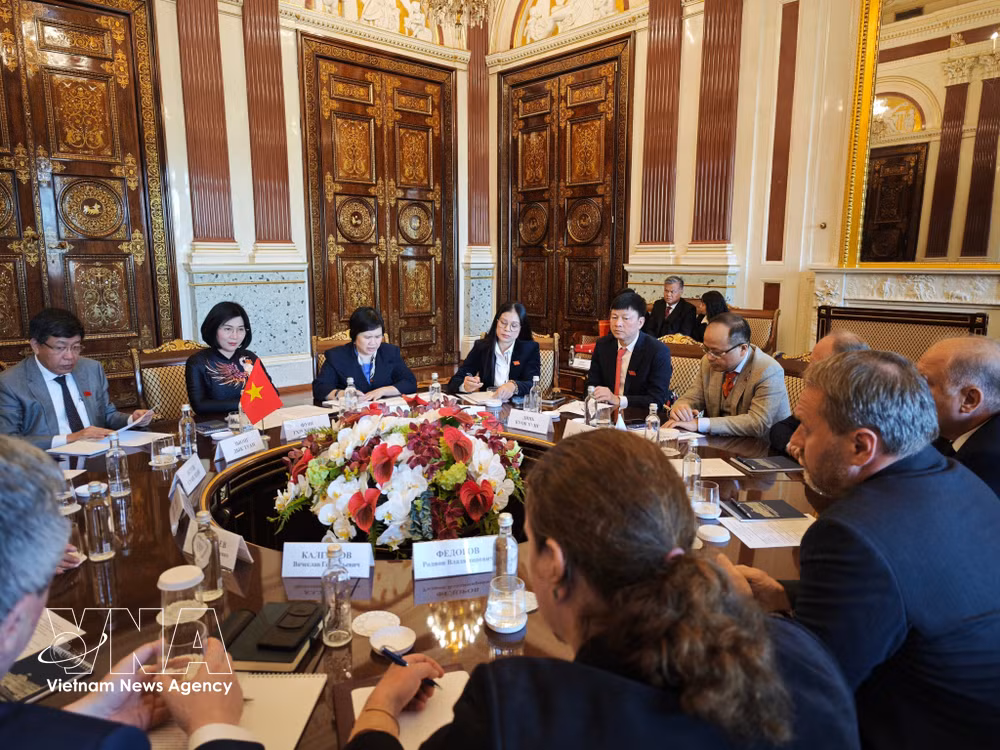 vnanet-potal-dua-hop-tac-giua-ha-noi-va-saint-petersburg-lien-bang-nga-di-vao-thuc-chat-8769430-1.jpg