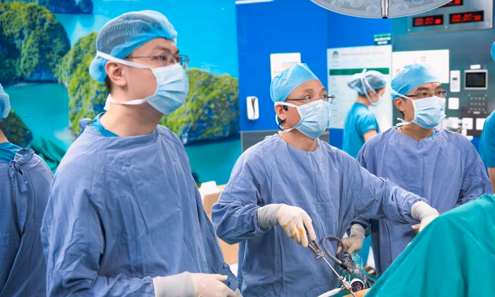 Hong Ngoc General Hospital successfully performs surgery for patients with obesity. (Photo: Hong Ngoc General Hospital)