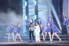 Art performance at the opening ceremony of the Nha Trang Sea Tourism Festival 2024 on June 13 evening (Photo: VNA)