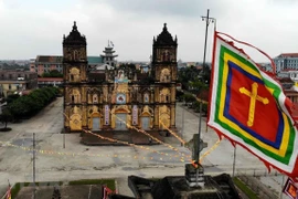 Bui Chu church restoration: safety first