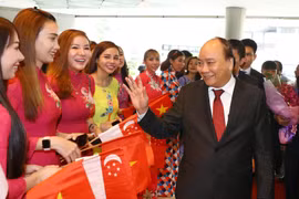 Prime Minister arrives in Singapore for 33rd ASEAN Summit