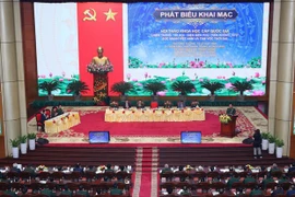 Hanoi-Dien Bien Phu in the air: Vietnam's strength and the stature of the times
