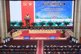 Hanoi-Dien Bien Phu in the air: Vietnam's strength and the stature of the times