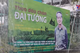 Poetry photographic book on General Giap debuts