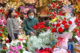 Romantic atmosphere of Valentine’s Day in Hanoi