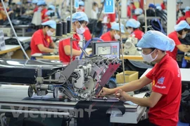 Vietnam's economy to sharply rebound in H2: Standard Chartered