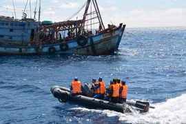 Vietnam Coast Guard combats IUU fishing