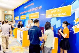 Many Vietnamese businesses are struggling to operate on Amazon mainly due to the platform's high operating and services expenses. (Photo: VNA)