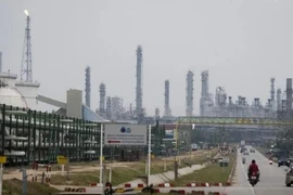 Toxic fumes released from chemical and industrial waste blazes have sparked public health and safety concerns. (Photo: AFP)