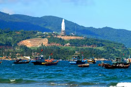 Da Nang focuses on developing Son Tra tourism area