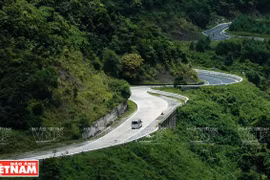Hai Van Pass most challenging road