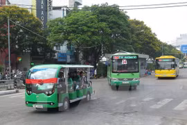 Electric buses improve tourism service
