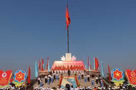 Flag-raising ceremony marks Reunification Day