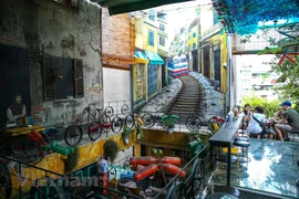 Cafe takes recycling trend to new level