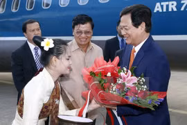 Prime Minister supports Vietnam’s investment in Laos