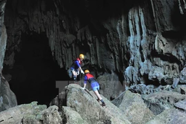 Dark Cave – miniature version of Son Doong