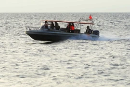 Indonesia sends warships to search for boat accident missing victims