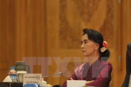 Political talks in Myanmar on power transition 