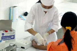 Vietnam sees falls in HIV/AIDS patients for 8 years in a row