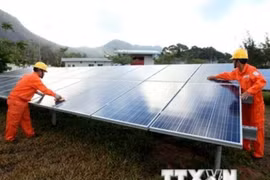 RoK group invests in solar power projects in Dak Nong