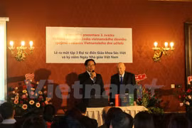 Czech-Vietnamese dictionary’s third volume launched