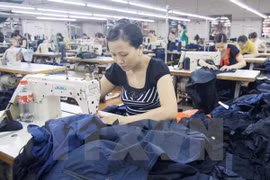 Trade deficit hits 3.86 billion USD