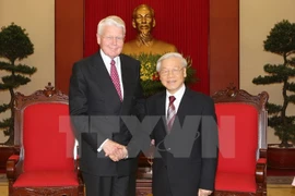 Party chief welcomes first visit by Icelandic President 