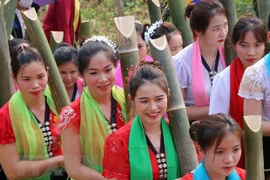 Ap Ho Chieng hair wash festival a Thai ethnic tradition