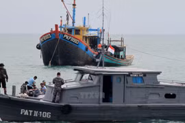 Regional nations debate convention on combating illegal fishing