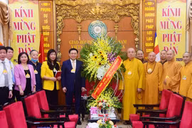 Hanoi leader extends greetings on Lord Buddha’s birthday 