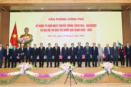 Government Office should be pioneer in emulation campaigns: PM