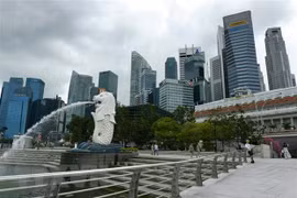 Singapore to ban short-term visitors over COVID-19 fears