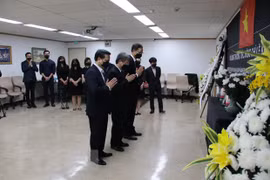 Ceremonies held overseas for former Party leader