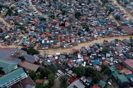 Death toll from Typhoon Vamco in Philippines increases to 42