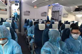 Vietnamese citizens in Singapore brought home 
